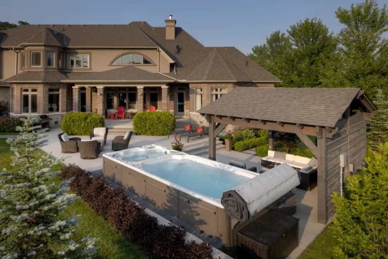 MNP OBLG 18MONTEREY 008 1920x1280 hydropool
